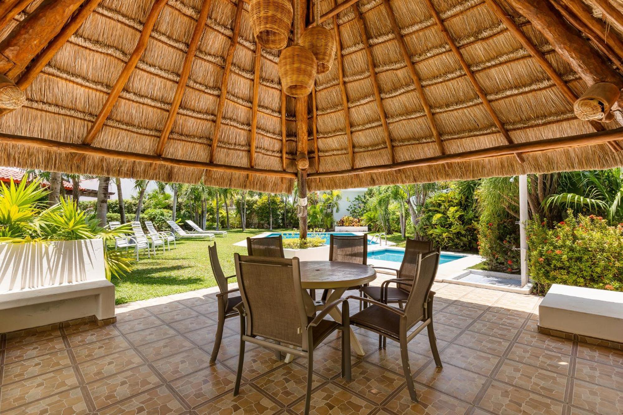 Large House - Walking To Beach - 10 Guests! Cancun Ngoại thất bức ảnh