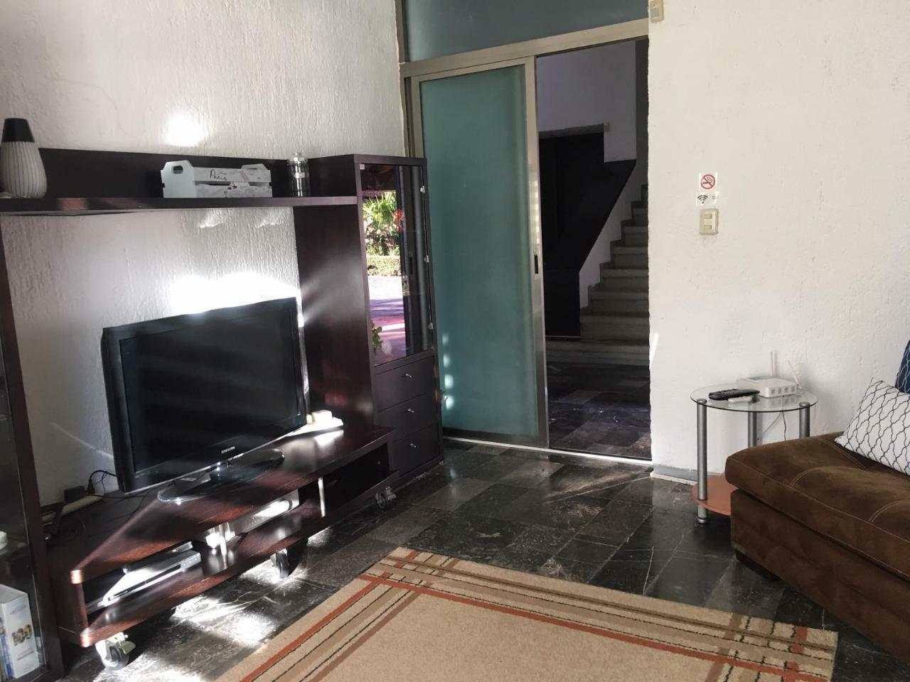 Large House - Walking To Beach - 10 Guests! Cancun Ngoại thất bức ảnh